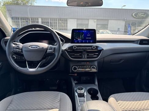 Used 2022 Ford Escape SE w/ SE Sport Appearance Package AWD/4WD image 13