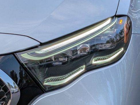 New 2026 Mercedes-Benz E 350 4MATIC Sedan image 6