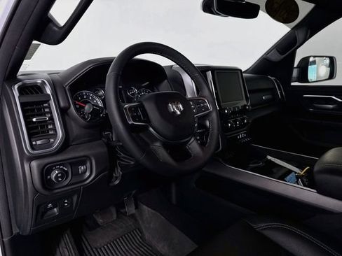 Used 2025 RAM 1500 Big Horn AWD/4WD image 9