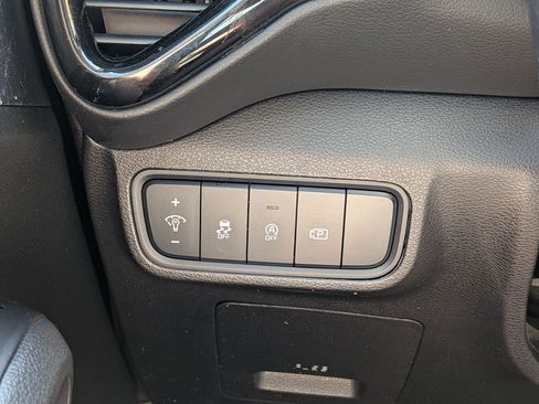 Certified 2023 Kia Soul EX FWD image 17