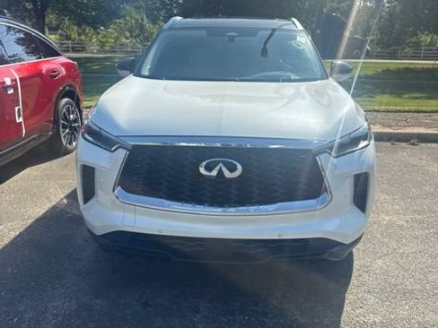 Certified 2023 INFINITI QX60 Luxe w/ Vision Package FWD image 1