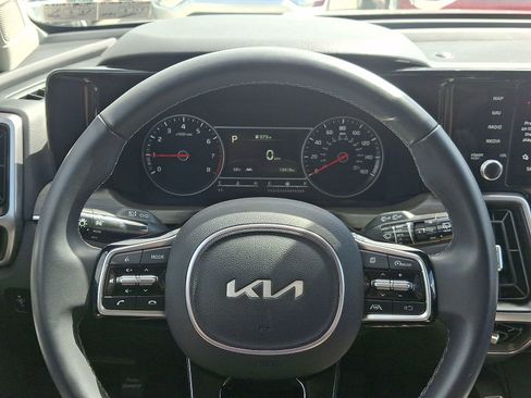 Used 2023 Kia Sorento S AWD/4WD image 18