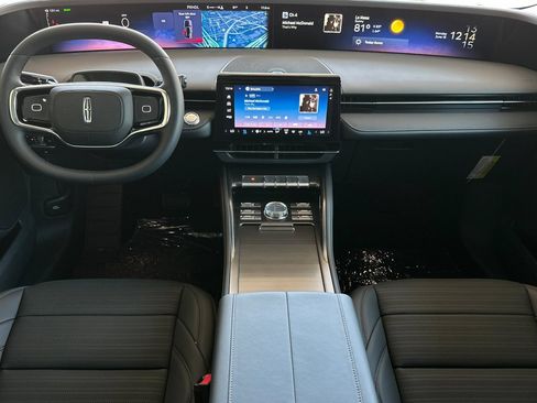 New 2026 Lincoln Nautilus Reserve w/ Jet Appearance Package AWD/4WD image 12