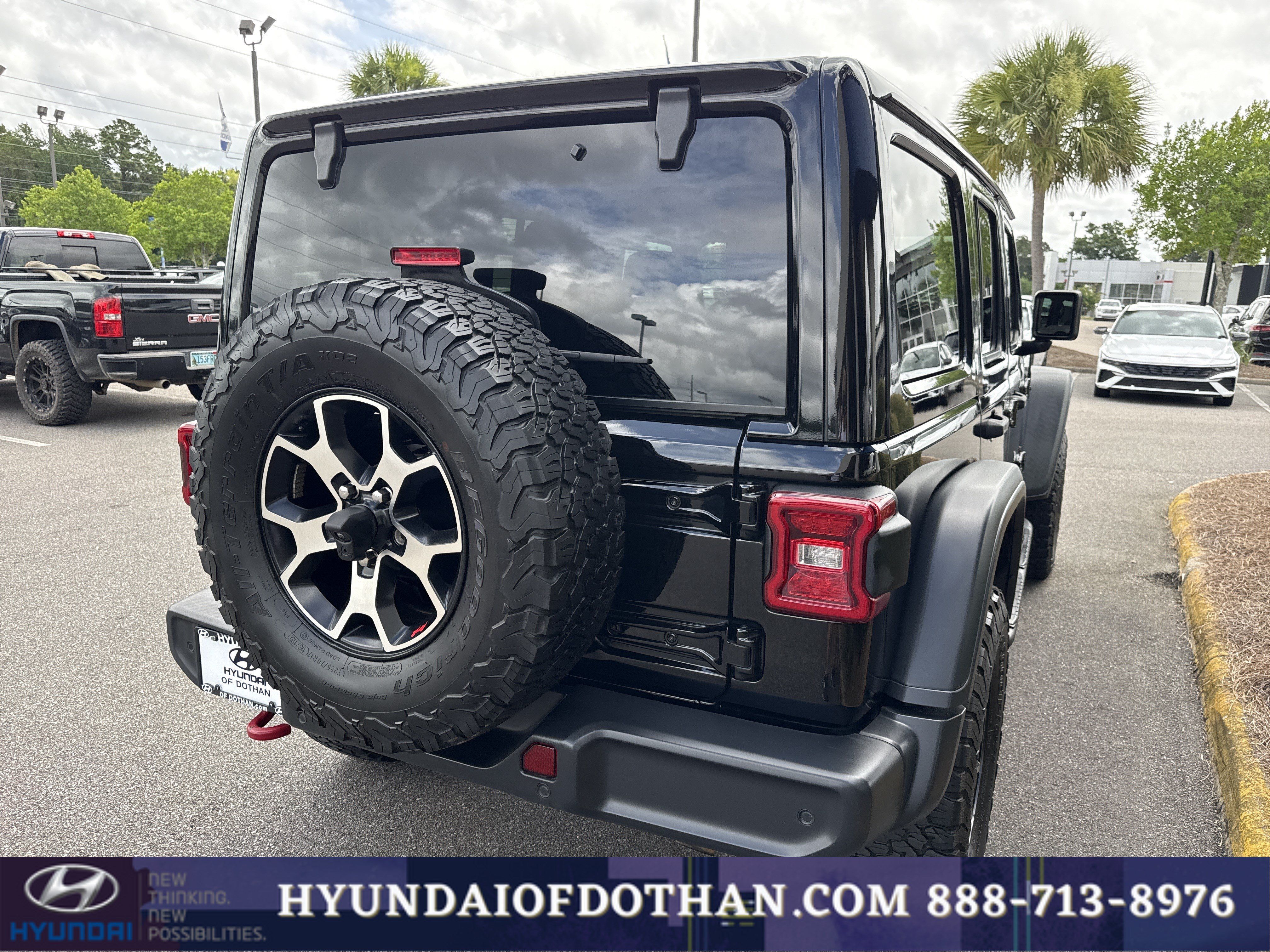 Used 2020 Jeep Wrangler Unlimited Rubicon AWD/4WD image 4
