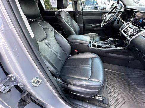 Used 2022 Kia Sorento X-Line EX image 13
