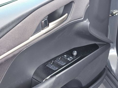 Used 2025 Toyota Camry LE FWD image 15