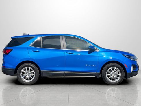 Used 2024 Chevrolet Equinox LT image 3