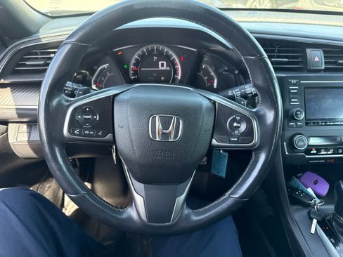 Used 2018 Honda Civic Sport image 23