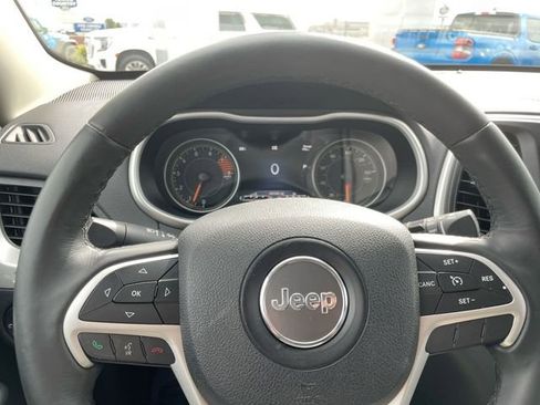 Used 2016 Jeep Cherokee Trailhawk w/ Comfort/Convenience Group image 21