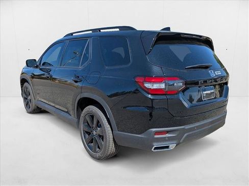 New 2025 Honda Pilot Black Edition image 7