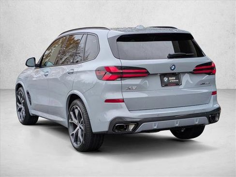 New 2026 BMW X5 xDrive50e image 8