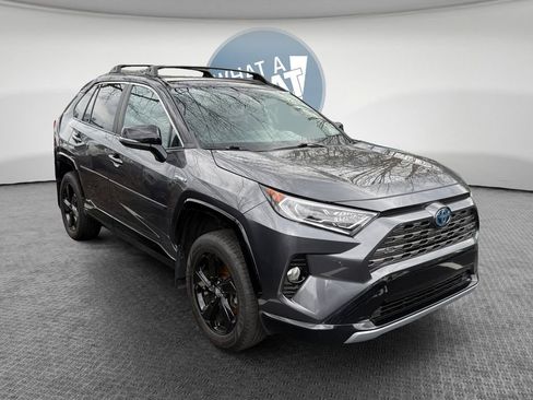 Used 2020 Toyota RAV4 XSE image 1
