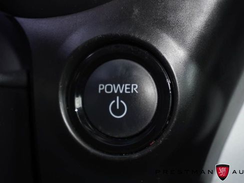 Used 2025 Toyota Sienna XLE w/ XLE Plus Package image 29