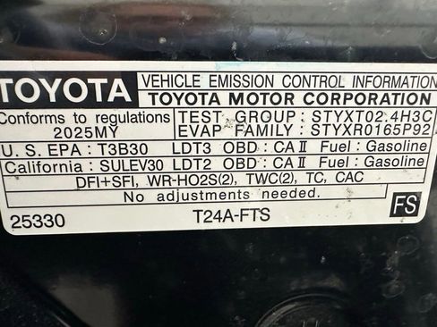 Used 2025 Toyota 4Runner SR5 image 72