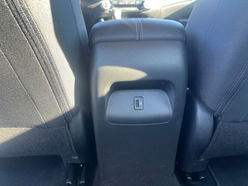 Used 2025 Nissan Sentra SV image 24