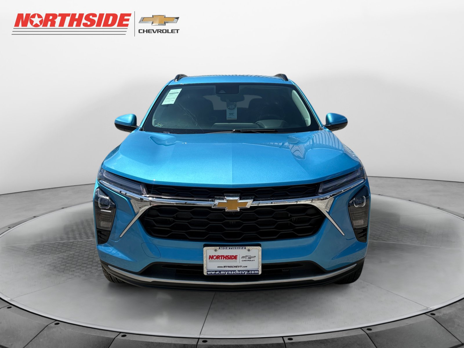 New 2026 Chevrolet Trax LT w/ Driver Confidence Package FWD image 2