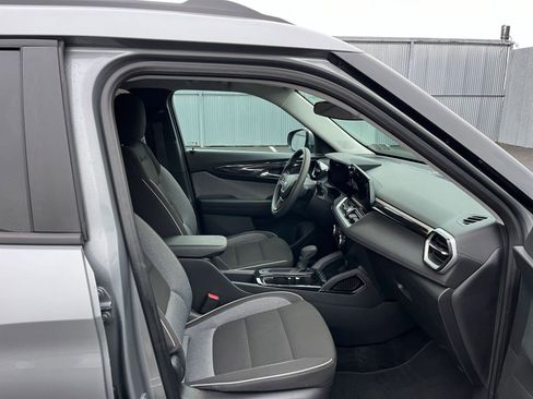 Used 2025 Chevrolet TrailBlazer LT image 25
