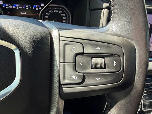 Used 2021 GMC Yukon XL Denali AWD/4WD image 15