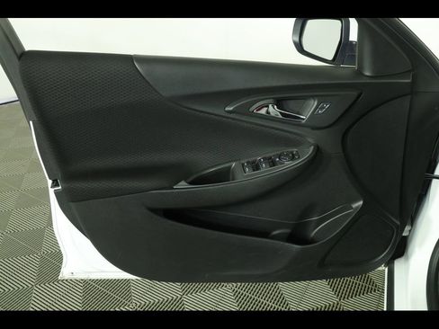 Used 2024 Chevrolet Malibu LT FWD image 20