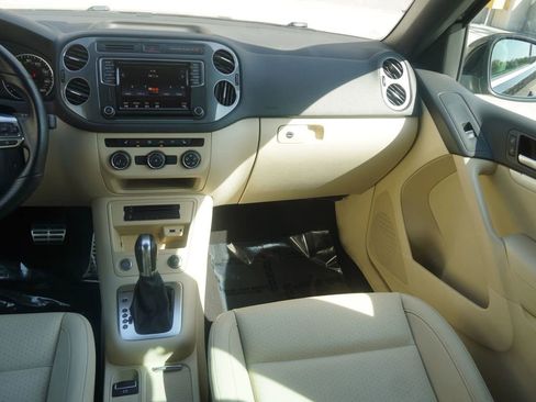 Used 2016 Volkswagen Tiguan R-Line AWD/4WD image 39