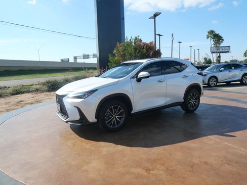 Certified 2023 Lexus NX 350 AWD w/ Premium Package image 6