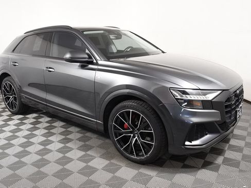 Used 2023 Audi Q8 Prestige w/ Prestige Package AWD/4WD image 8