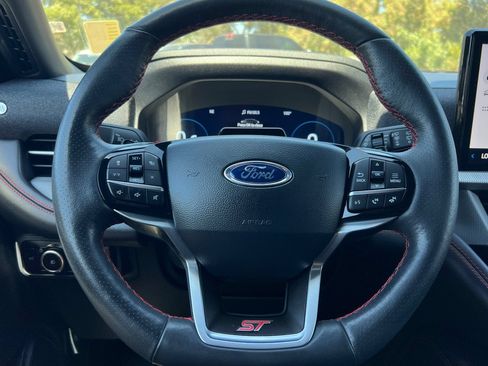 Certified 2025 Ford Explorer ST AWD/4WD image 26