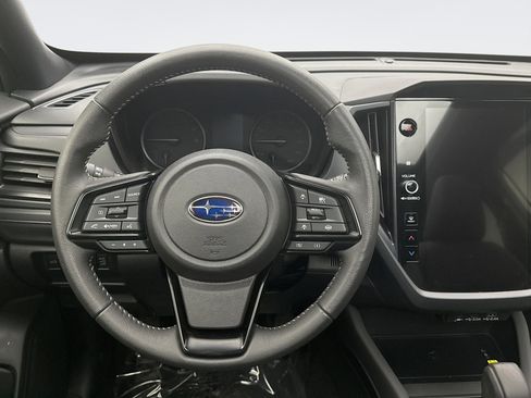 Used 2025 Subaru Forester Premium image 12