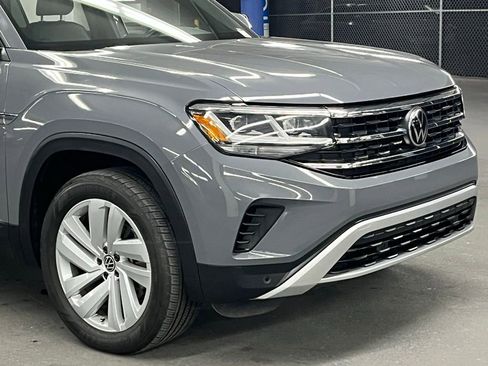 Used 2022 Volkswagen Atlas Cross Sport SE w/ Panoramic Sunroof Package AWD/4WD image 42