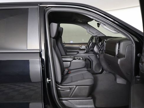 Used 2023 Chevrolet Silverado 1500 LT AWD/4WD image 27