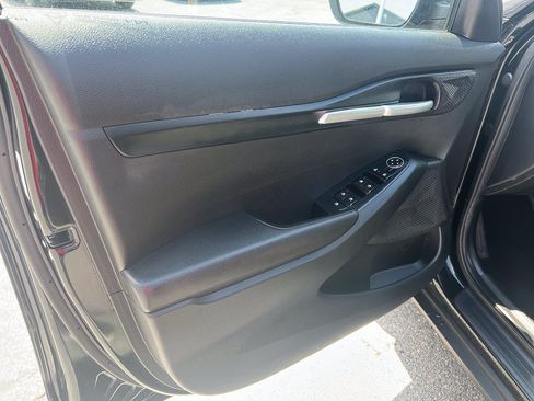 Used 2024 Kia Seltos LX AWD/4WD image 12