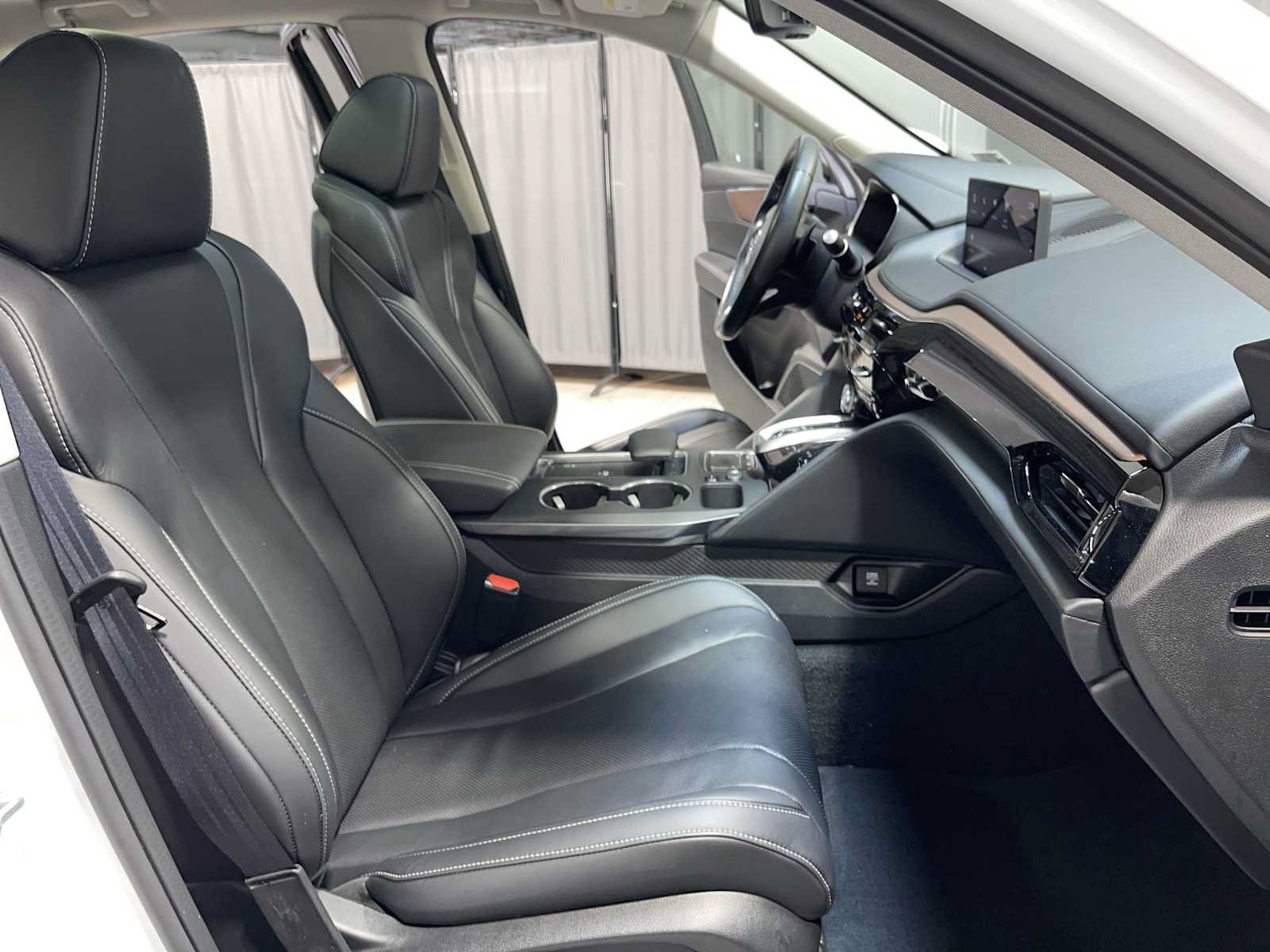 Used 2022 Acura MDX w/ Technology Package AWD/4WD image 13