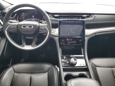 Used 2025 Jeep Grand Cherokee Limited 4xe image 28