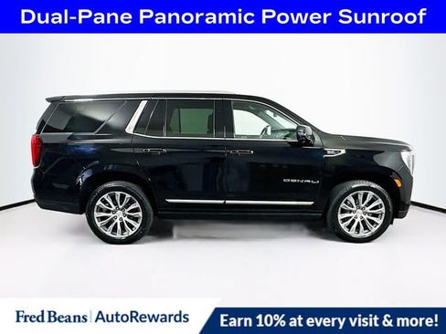 Used 2021 GMC Yukon Denali w/ Denali Premium Package AWD/4WD image 10