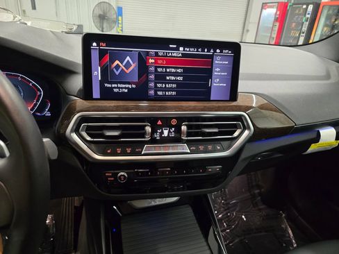 Used 2022 BMW X3 sDrive30i w/ Premium Package 2 RWD image 21