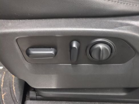 Used 2021 Chevrolet Silverado 1500 LTZ w/ LTZ Premium Package image 20