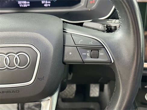 Used 2023 Audi Q3 2.0T Premium w/ Black Optic Sport Package image 22