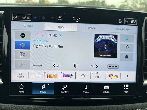 New 2026 Chrysler Pacifica Select image 17