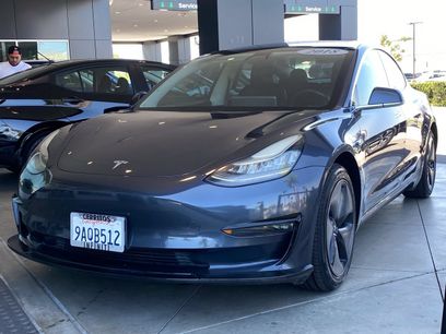 Used 2018 Tesla Model 3 Mid Range
