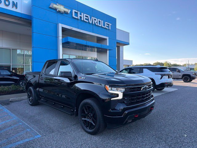 Used 2026 Chevrolet Silverado 1500 RST AWD/4WD image 3
