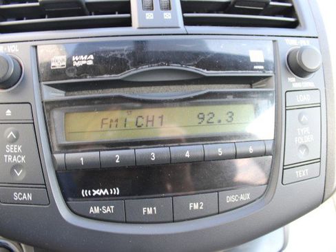 Used 2011 Toyota RAV4 Limited image 12