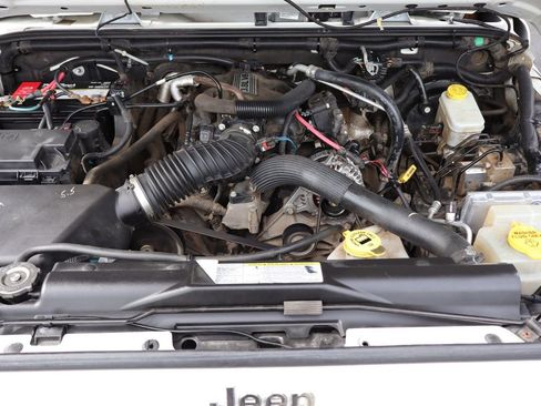 Used 2011 Jeep Wrangler Sport image 35