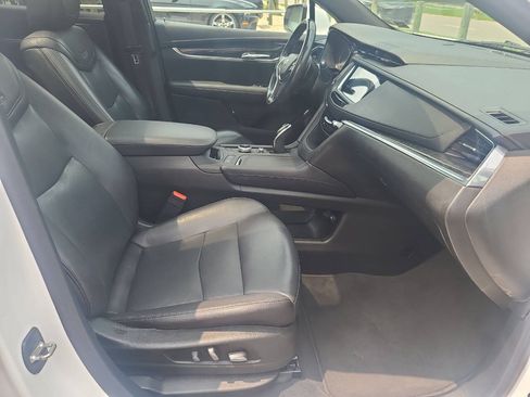 Used 2021 Cadillac XT5 Premium Luxury FWD image 36