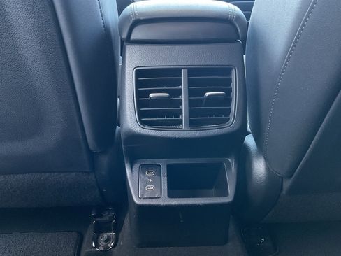 Used 2025 Kia Seltos S image 19