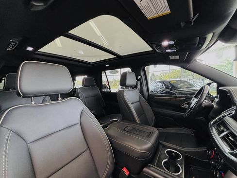 Used 2024 Chevrolet Tahoe Premier AWD/4WD image 44