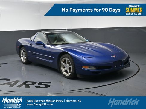 Used 2004 Chevrolet Corvette Coupe w/ Preferred Equipment Group RWD image 1