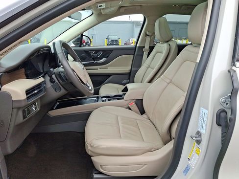 Used 2023 Lincoln Corsair Reserve w/ Equipment Group 201A image 13