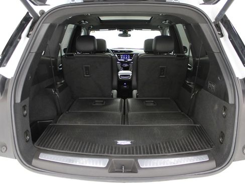 Certified 2024 Cadillac XT6 Premium Luxury image 9