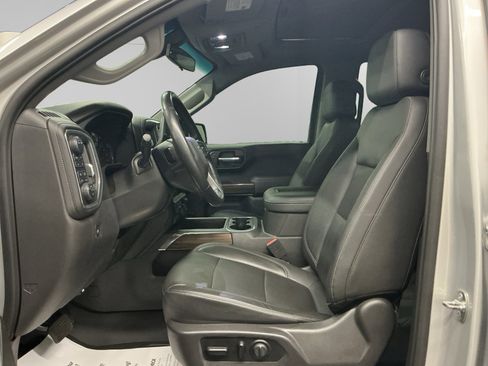 Used 2020 Chevrolet Silverado 1500 LT Trail Boss AWD/4WD image 9