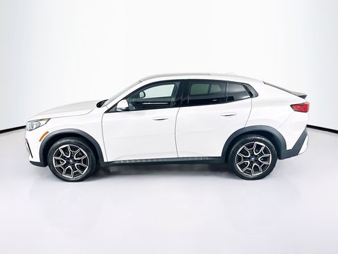 Used 2025 BMW X2 xDrive28i w/ Convenience Package AWD/4WD image 4